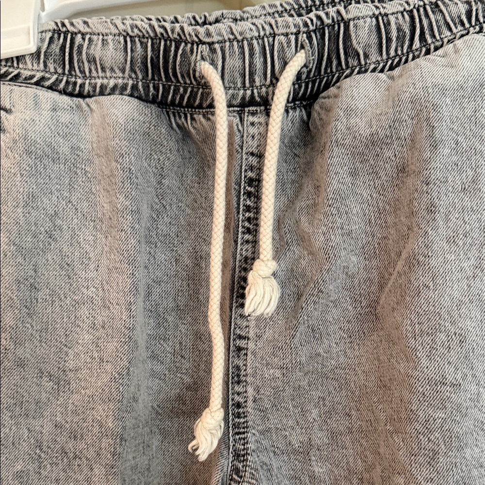 Gray Drawstring Jogger Pants - image 2